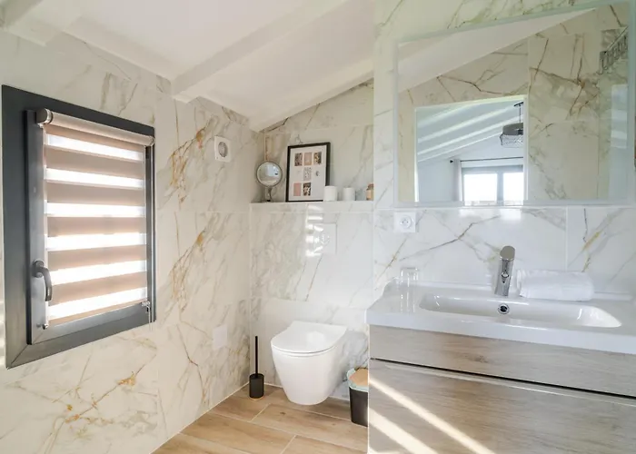 Domaine La Bergerie St Cyprien Internet 4 *