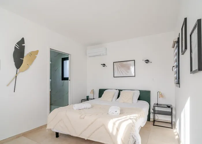 Domaine La Bergerie St Cyprien Internet 4 *